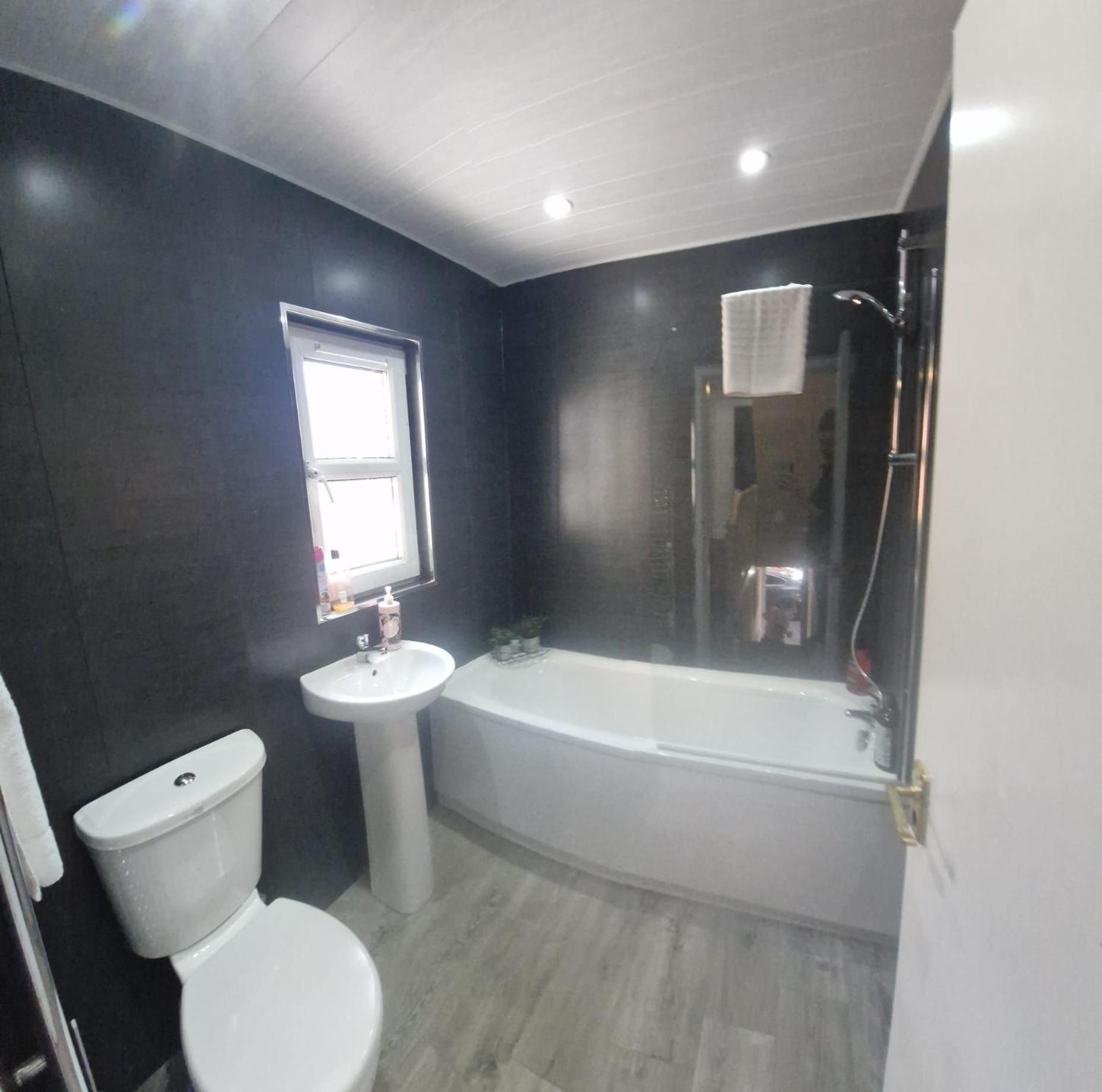 Villa 4Br House Popular Ravenhill Road à Belfast Extérieur photo